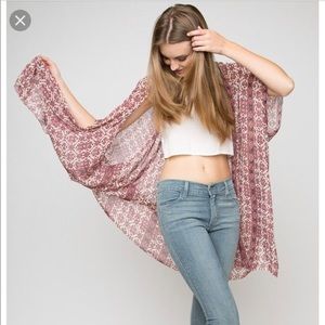 Brandy Melville maroon kimono